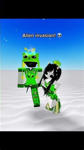 Be an alien with Alien kitty clothes!