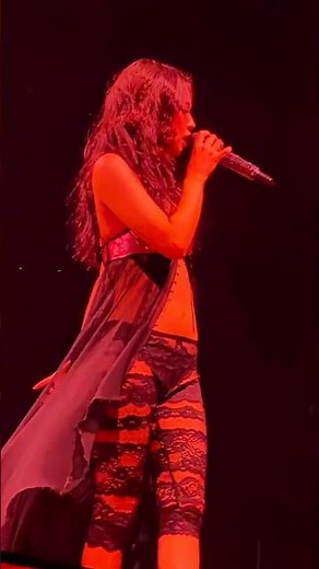 JENNIE surprise performance with Tame Impala in Boston. 💋✨🍒☀️