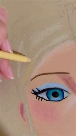 Can’t believe I DREW CHLOE from MIRACULOUS in ✨ANIME✨ 🐝👑 #drawing