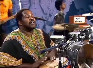 162K views · 5.1K reactions |  Eric Burdon & War Spill The Wine Derrama El Vino 1970 Eric Burdon después de dejar a The Animals, se unió a War. Ha sido incluido por Rolling Stone en el puesto 57º de su lista de los 100 mejores cantantes de todos los tiempos. | Chavo RucosMúsica | Facebook