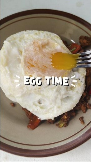 Perfect Over Easy Egg 🍳 | Egg Time