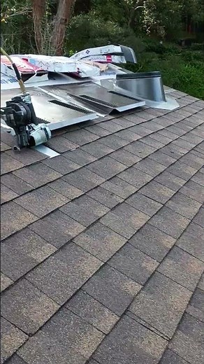Instalación de Shingle y Ventilas en Glendale CA 🏠🔨 #roofing #shorts #zapons #glendaleca #techeros