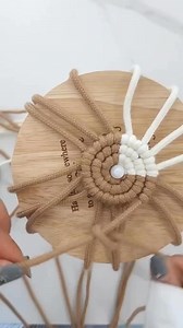 51K views · 930 reactions | Macrame desde cero ... #macrame #macramelove #macramemakers #macramelove #macramenoruega #macaramemexico #viralreels2025シ #macrameperu #macramepasoapaso #macrameespaña | Curso Macrame | Facebook