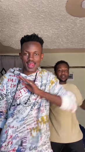 W// @YbnTheKing!🇰🇪 #gumdropdance #onthisday