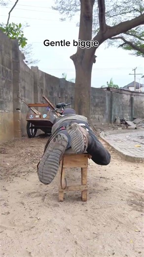 The funny tape guy😂 #funny #comedy #short