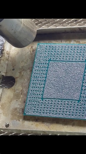 🔧 LÀM CHÂN CHÌ CHIP GPU CARD ĐỒ HOẠ 🔥 Sửa VGA - Card đồ họa chuyên nghiệp tại #LD_Computer 🔧 📞 Liên hệ ngay: 0394 754 793 📍 Địa chỉ: #LD_Computer - 14 Hoàng Diệu, Khối 3A, Eakar, Đắk Lắk 💳 Ủng hộ chúng tôi: 👉 Donate qua PayPal: https://www.paypal.com/paypalme/ledodaklak 👉 Donate qua VN: https://playerduo.net/ldcomputer 📱 Kết nối với chúng tôi: 🔹 Youtube : https://www.youtube.com/@Vgasolutions 🔹 Facebook: https://www.facebook.com/vietnamvgasolution 🔹 TikTok: https://www.tiktok.com/@ld