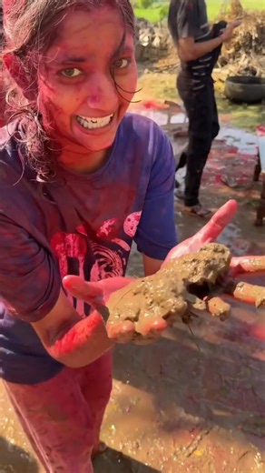 Holi happy holi 🤣 #dramebaazrakhi #theromeramit #minivlog