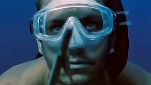 潜水意外子赚了几百万美金……一座可卡因城堡