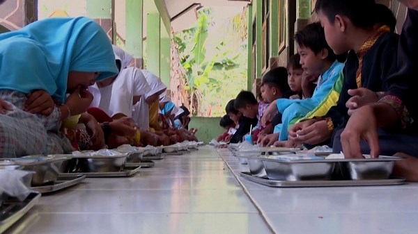 Food Poisoning Hits Indonesia’s Free School Lunch Program