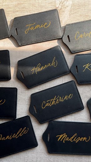 gold foil bridesmaid luggage tags ✨🤍 Heat foiling is a service I offer in addition to engraving and it’s perfect for leather items like these luggage tags, passport covers, notebooks, jewelry boxes, card holders, thinks of that nature! This service can also be done in-person at your next event ✨🤍 the shiny gold foil is stamped into the item using a heat activated pen! #heatfoiling #goldfoiling #luggagetags #bridesmaidgifts #destinationwedding #tulsaevents #okcevents #oklahomaevents #oklahomaca