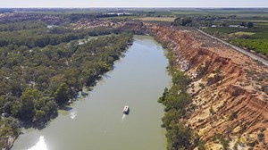 'Squabbling' over Murray-Darling must 'come to an end'