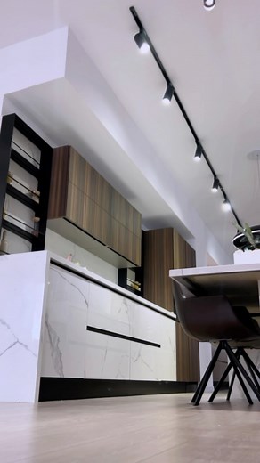 3.9K views · 15 reactions | Cuisine ceramica by delta, une cuisine époustouflante. Explorez nos showrooms et imaginez votre cuisine: Soukra, Charguia, Ezzahrah, Hammamet, Sousse, Djerba. Lien dans la bio Pour plus d’informations, laissez-nous un message !  Nous sommes là pour répondre à toutes vos questions et vous accompagner dans votre projet de transformation. Delta - Des espaces à vivre | DELTA CUISINE | Facebook