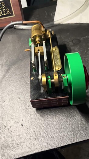 Air brush compressor and a model horizontal mill type steam engine. March 7, 2026.