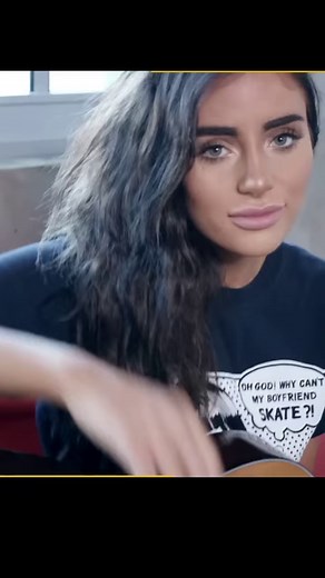 17K views · 173 reactions | Here’s a little demo of what my workbench can do. As I’m actually using it for real projects I’m discovering new ways to use all these features and it’s so fun. You may have seen in my stories that I accidentally cut into the walnut edge with a jigsaw las | Clarice Alestra | Facebook