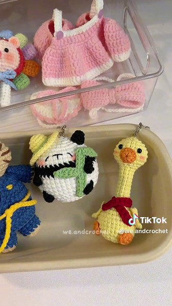 💐🐤🐽🐼 #weandcrochet #crochet #moclen #handmade #handmadegifts #crochetersoftiktok #tutorial #crochetflower #love #fypシ゚ #fyppppppppppppppppppppppp #fyp #xh
