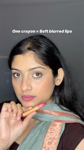 Blurred lip look using one lip crayon only #lipmakeup #blurredlips #makeuphack #youtubeshorts