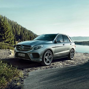21K views · 399 reactions | Conforto e estabilidade são essenciais na hora de pegar uma estrada. E com o sistema E-ACTIVE BODY CONTROL da Mercedes-Benz, com reconhecimento de faixa de rodagem e a função ativa de inclinação em curvas, seu veículo roda com muito mais segurança e você aproveita ainda mais sua viagem. #MercedesBenzBrasil #EActiveBodyControl #IntelligentDrive | Mercedes-Benz Brasil | Facebook