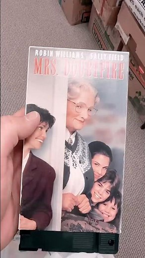 Mrs. Doubtfire 1993 #vhs #90s #retro #nostalgia #movies #physicalmedia #movie #film #comedy