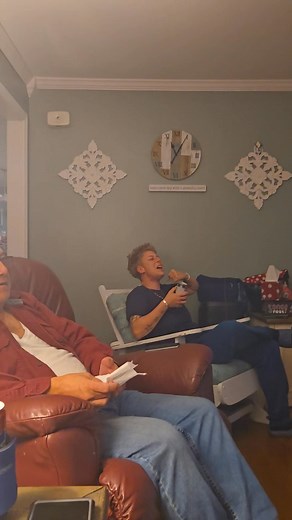 When moms song comes on at random 🥰🥰🥰☮️✌️🕊 | Bre Tate