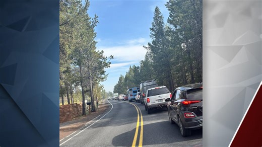 La Pine man killed in Highway 97 head-on collision of minivan, semi-truck