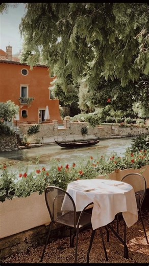 i HAD to hop on da trend !! @nicoleprovost how i see you 🐞🤎 also hey cutie thanks for inspiring so many people @madeby.esther