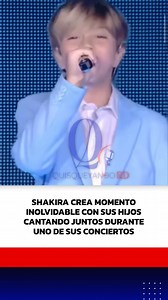 Shakira protagonizó uno de los momentos más emotivos de su gira al interpretar por primera vez “Acróstico” en directo junto a sus hijos, Milan y Sasha, durante su concierto en el estadio Vélez Sarsfield de Buenos Aires. Un instante que derrochó ternura y emoción, mostrando la conexión especial entre la artista y sus hijos frente a miles de fans. #Shakira #Acróstico #MilanYShasha #Concierto #BuenosAires #MomentoEmotivo #Familia #MúsicaEnVivo #CDM | Quisqueyandord