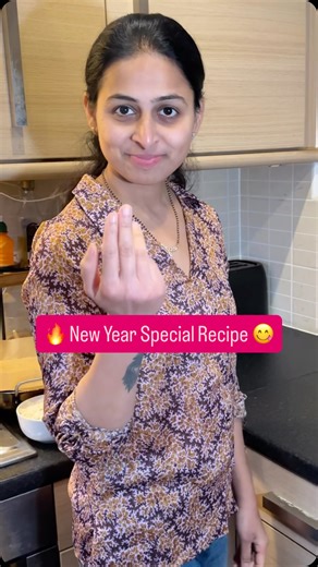 🔥 New Year Special Flattened Rice Chivda / Mixture / Bombay Mix in Air Fryer | Air Fryer Recipes 😋 #airfryer #foodlover #foodporn #airfryerrecipes #indianrecipes . . . Flattened rice (poha) is light on the stomach, easy to digest, and a great source of quick energy. It is low in fat, naturally gluten-free, and rich in iron and carbohydrates. Poha helps keep you full for longer, supports digestion, and is perfect for a healthy, light snack or breakfast option. Great for all ages! 💛🥣 Follow @a