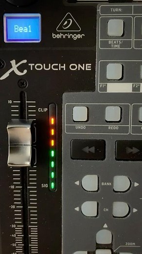 Behringer X-Touch One and Cubase 12 - Short Check