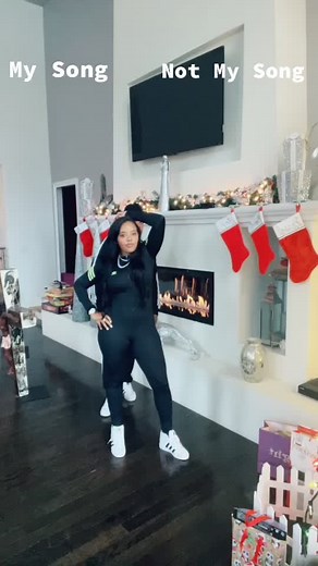 Angela Simmons (@angelareneesimmons)’s videos with It's Tricky - RUN DMC