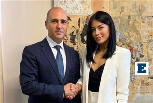 Μπογδάνος – Λατινοπούλου στα… μαχαίρια: «Ίδρυσε το κόμμα της πλαστές υπογραφές»