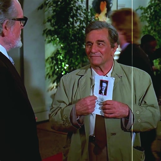 Interrogation In a Hearse | Columbo #columbo #classicdetective #crimeinvestigation #tvinterrogation #detectivescene