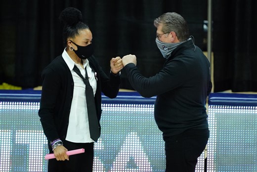Dawn Staley vs Geno Auriemma Head to Head: Coaching Records, Titles, and Key Matchups Ahead of Final Four | College Sports Network