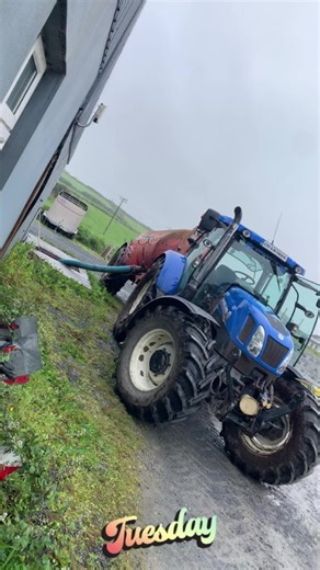 Exploring New Holland Baling Equipment for Farms