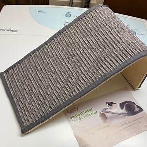 Catify Sloped Sisal Cat Scratcher heavy duty wood & Sisal Best Pet Supplies NWOT