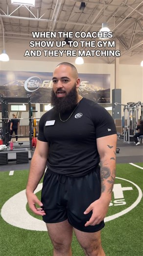 Teamwork makes the outfit work 😎 | 24 Hour Fitness