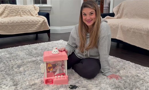 Watch Review of the ORANGE OCEAN Large Claw Machine for Kids on Amazon Live