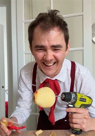 I can control the traffic light 😄😎#lifehack #lifehacks