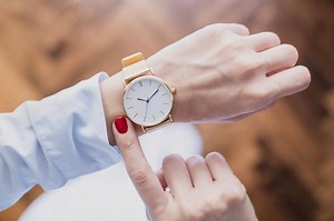 5 Tips for How to Choose a Watch for You | LoveToKnow