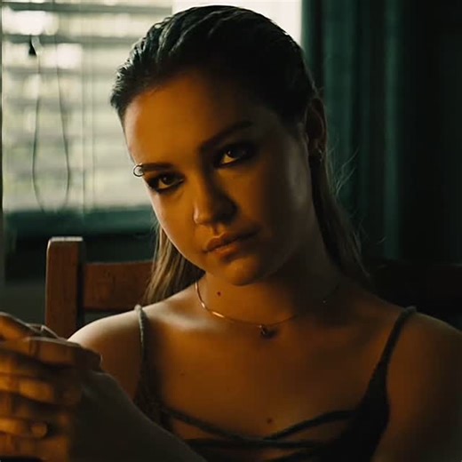 ⠀⠀ s u e | sadie stanley as ghostface #au media: cruel summer s2, scream movies sc @fellsfate.spcs ac @sadvageaudios... | Instagram