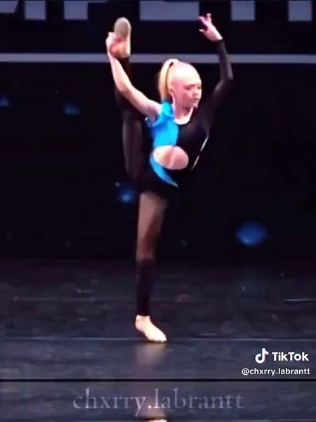 #foryoupage❤️❤️ #labrantfamily #viralvideos #everleighrose #dancer | everleigh rose dancing