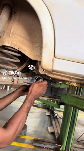 Troca de Bucha do Eixo Traseiro: Guia Prático