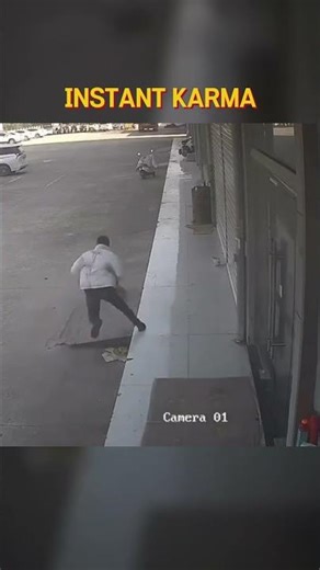 Karma strikes again 🤣 #comedyclips #failcompilation #failtok #funnymoments #instantkarma