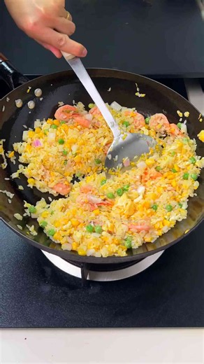 Quick shrimp fried rice with fresh ingredients