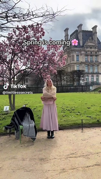 Instagram vs Reality - Spring in Paris edition 🌸💃 Spring mornings are cold in Paris 🥶… Better be covered 🙈 📸 Looking for a photographer in Paris? Book your spring photoshoot in Paris with me! Send a message DM for more info 📩🫶. Check out my portfolio on my website (link in bio) Paris in spring | Springtime in Paris | spring blooms in Paris | Cherry blossoms Paris photography | Cherry blossoms Paris photoshoot | Paris travel tips | Paris travel guide | Paris photo session | Paris photograp