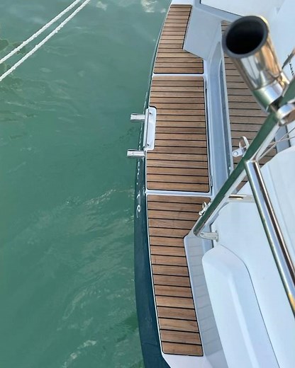 Replacement of Original Teak Deck with New. 🔨🔨🔨⚡️🔥@ap_customteakllc #teakdeck #teakdecking