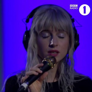 2.1M views · 11K shares | Paramore x Drake = HEAVEN  Watch their...