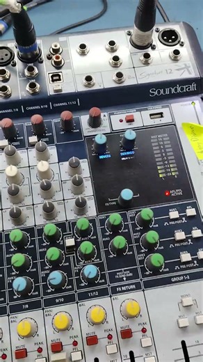 signature 12 testing sound 🤟😎🧿#soundcraft #soundtrack #testsound #jbl #signature #mixer