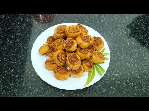 Bhakarwadi recipe | बाकरवडी रेसिपी | Evening snacks easy recipe |Make bhakarwadi at home| bakarwadi