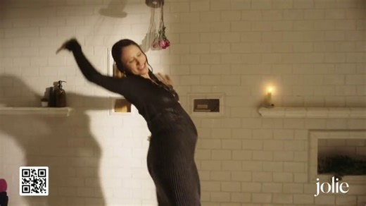 Jolie Skin Co. TV Spot, 'Shower Sets the Tone: Happy Dance'