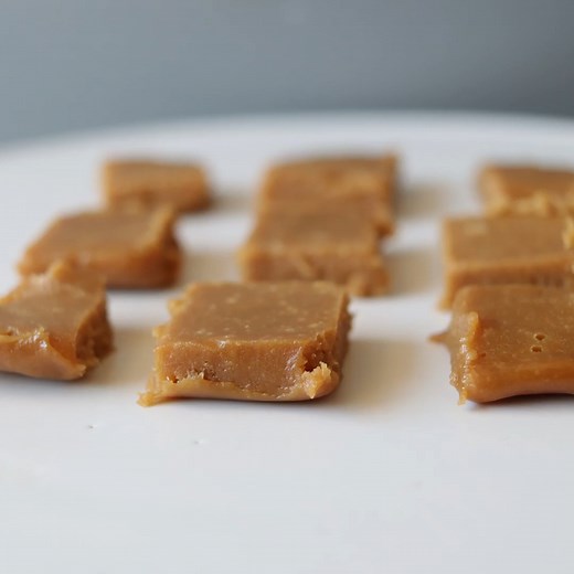 Learn how to make delicious butterscotch fudge completely from scratch. #butterscotch #fudge #fudgelovers #butterscotchfudge | In The Kitchen With Matt